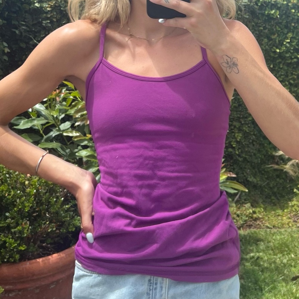 Lululemon Workout tank top - Picture 3 of 7